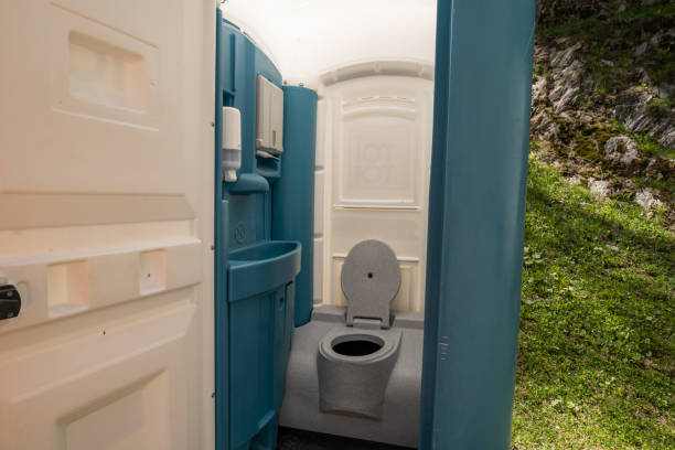 Portable Toilet Options We Offer in Downers Grove, IL